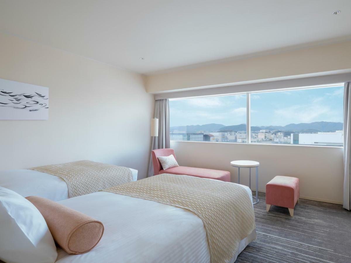 Hotel Nikko Himeji Exteriör bild
